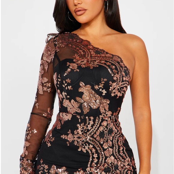 NWT- Long Sleeve Sequin Gown - Black/Rose Gold - Picture 3 of 4